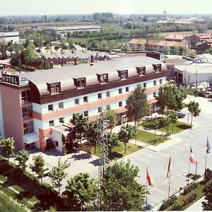 Garden Hotel